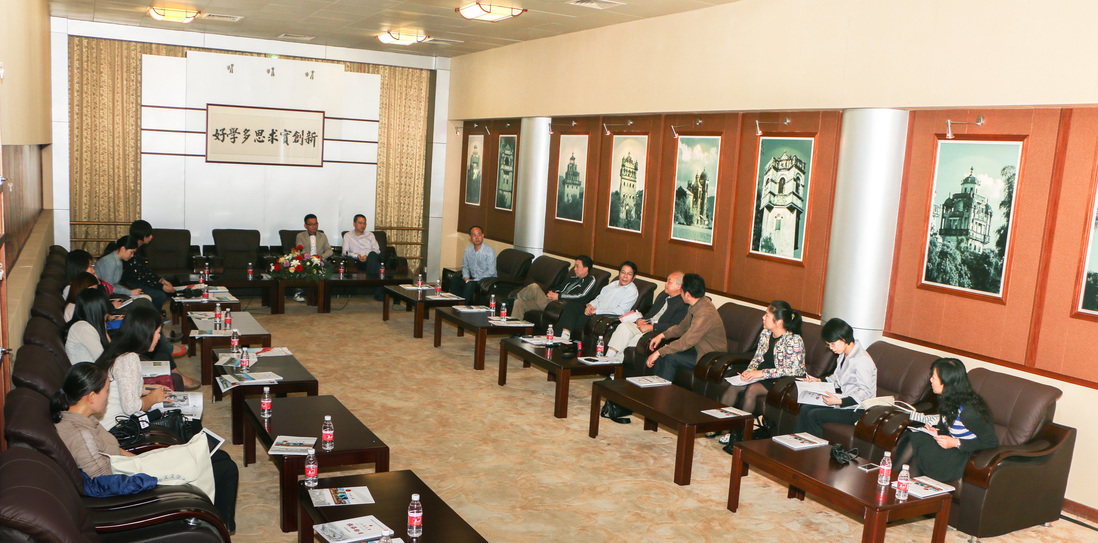 AA6E3CFDF8AFE6AD34D70333953_D4BD3007_1CC60A.jpg?e= AA6E3CFDF8AFE6AD34D70333953_D4BD3007_1CC60A.jpg?e=