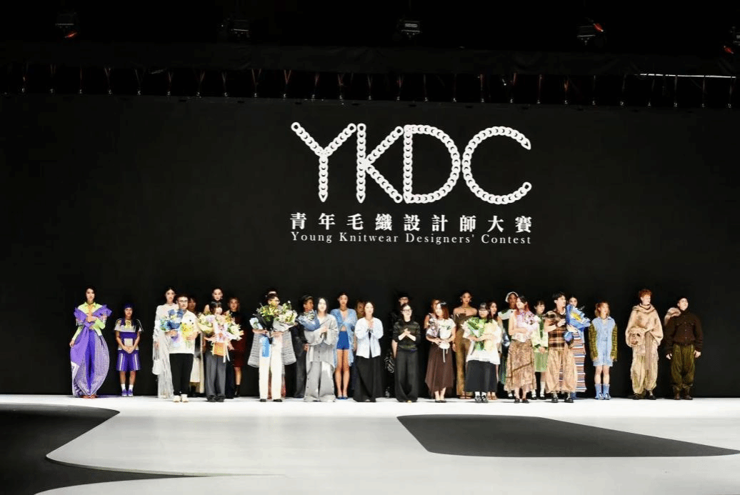 561B182D6DFD516424D6708E474_051AB2D8_2ECE0