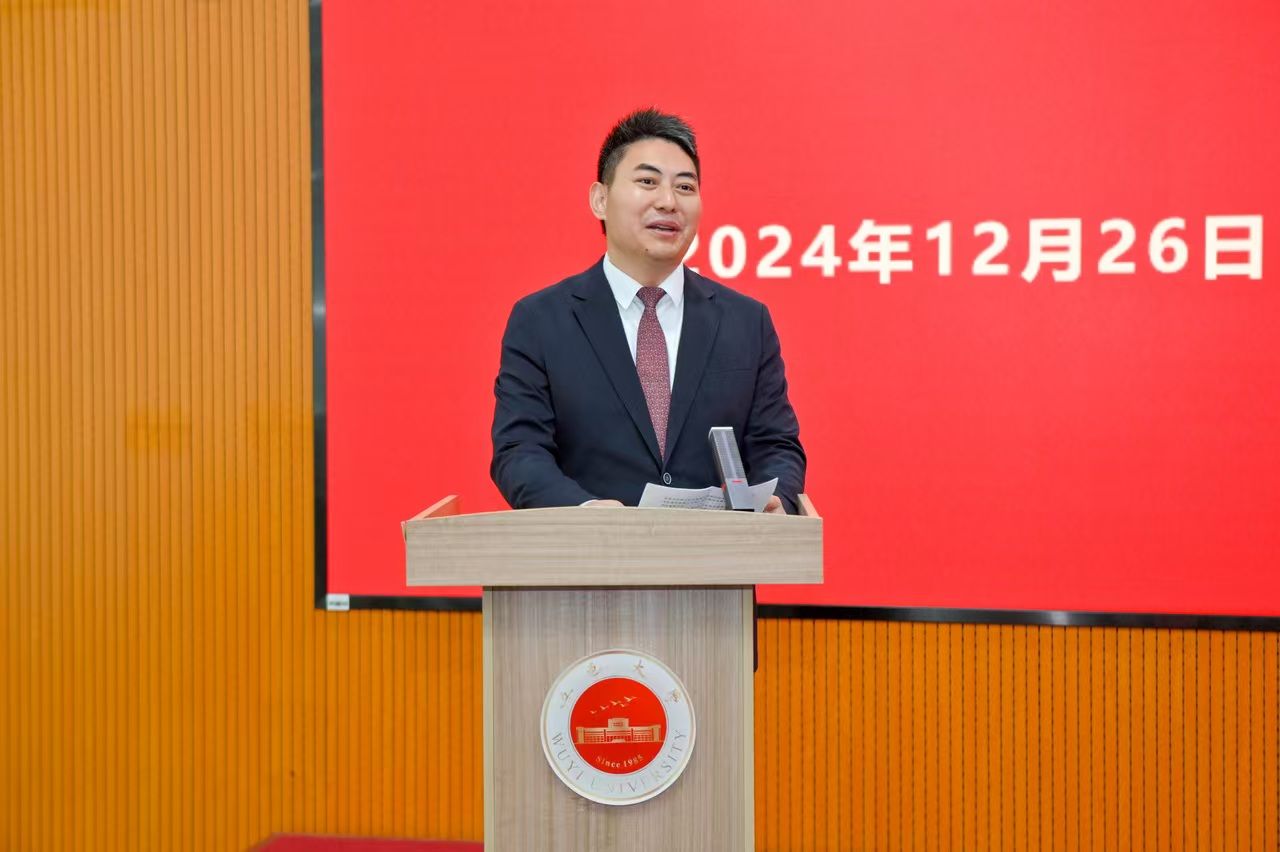 846B7EFA9327082B0C0A69A39A2_CE5FE846_19C70