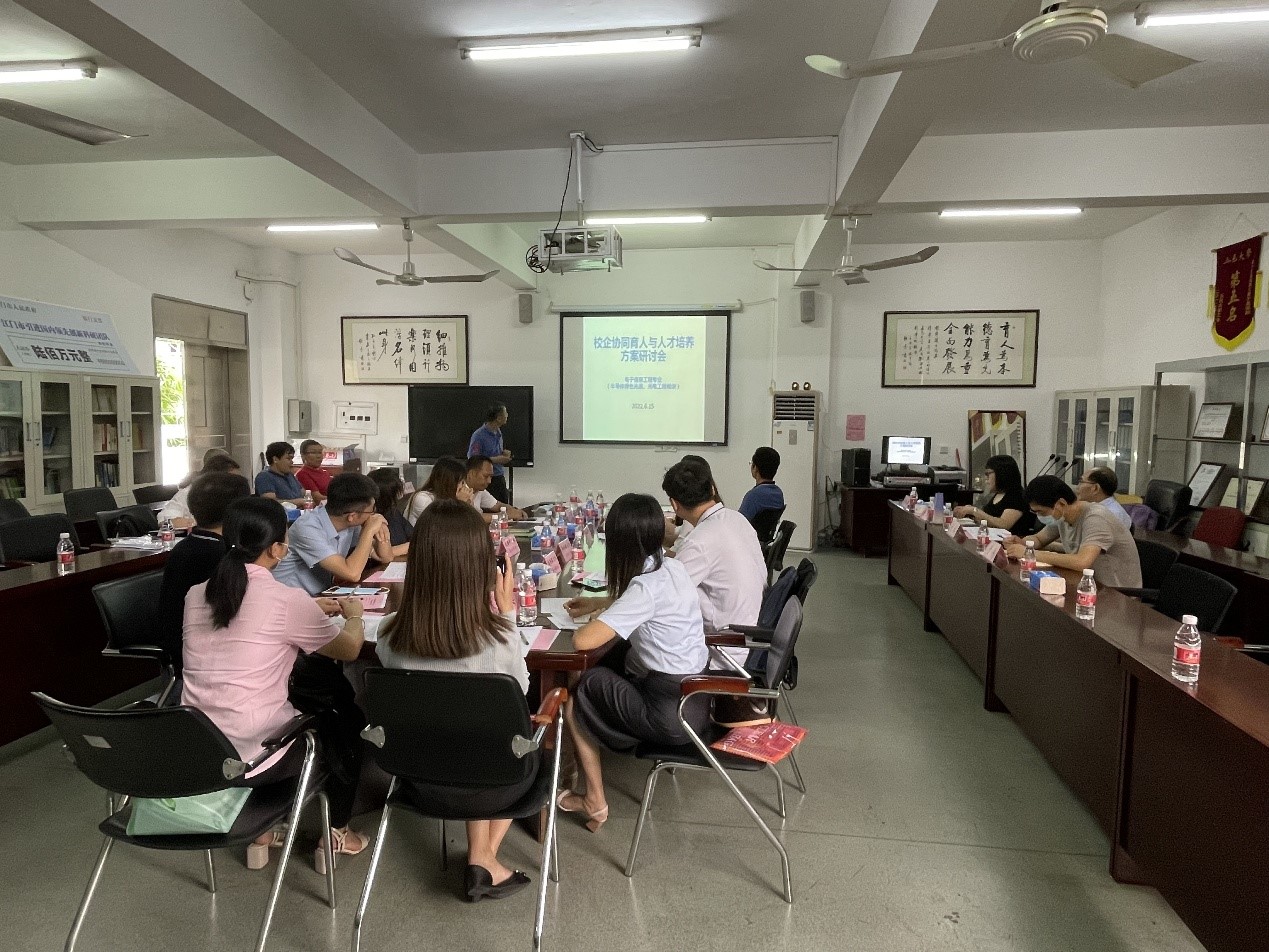 1BBFC8FBE0F3E531F8B17703447_8E7B64C2_57AB4