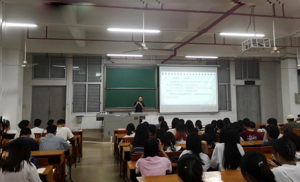 995D4E61CDCC09F69F5B683C2E9_64720824_13469