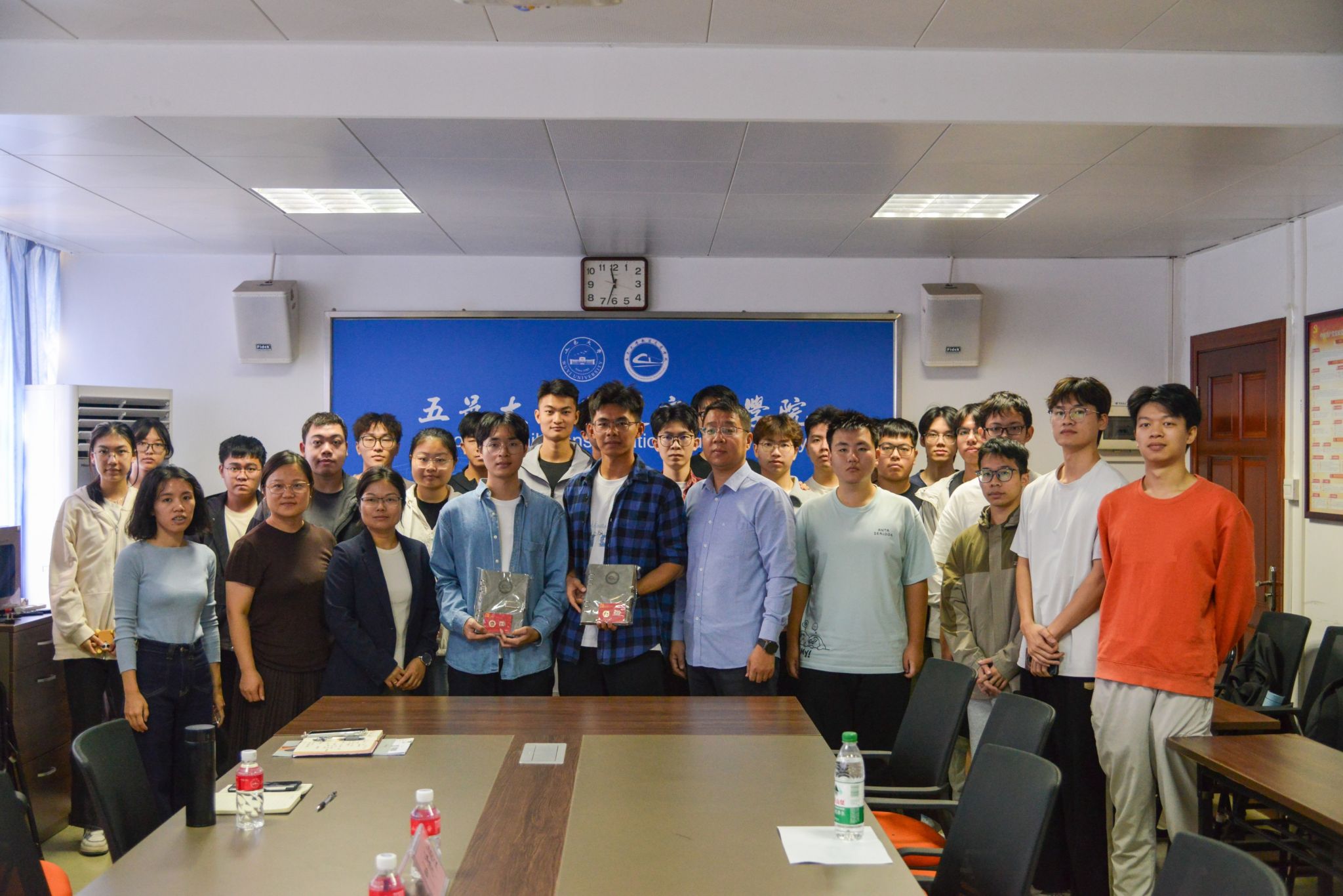 3239E51B8CDF11A379BB4FDD55A_1C75EAA4_4C39D