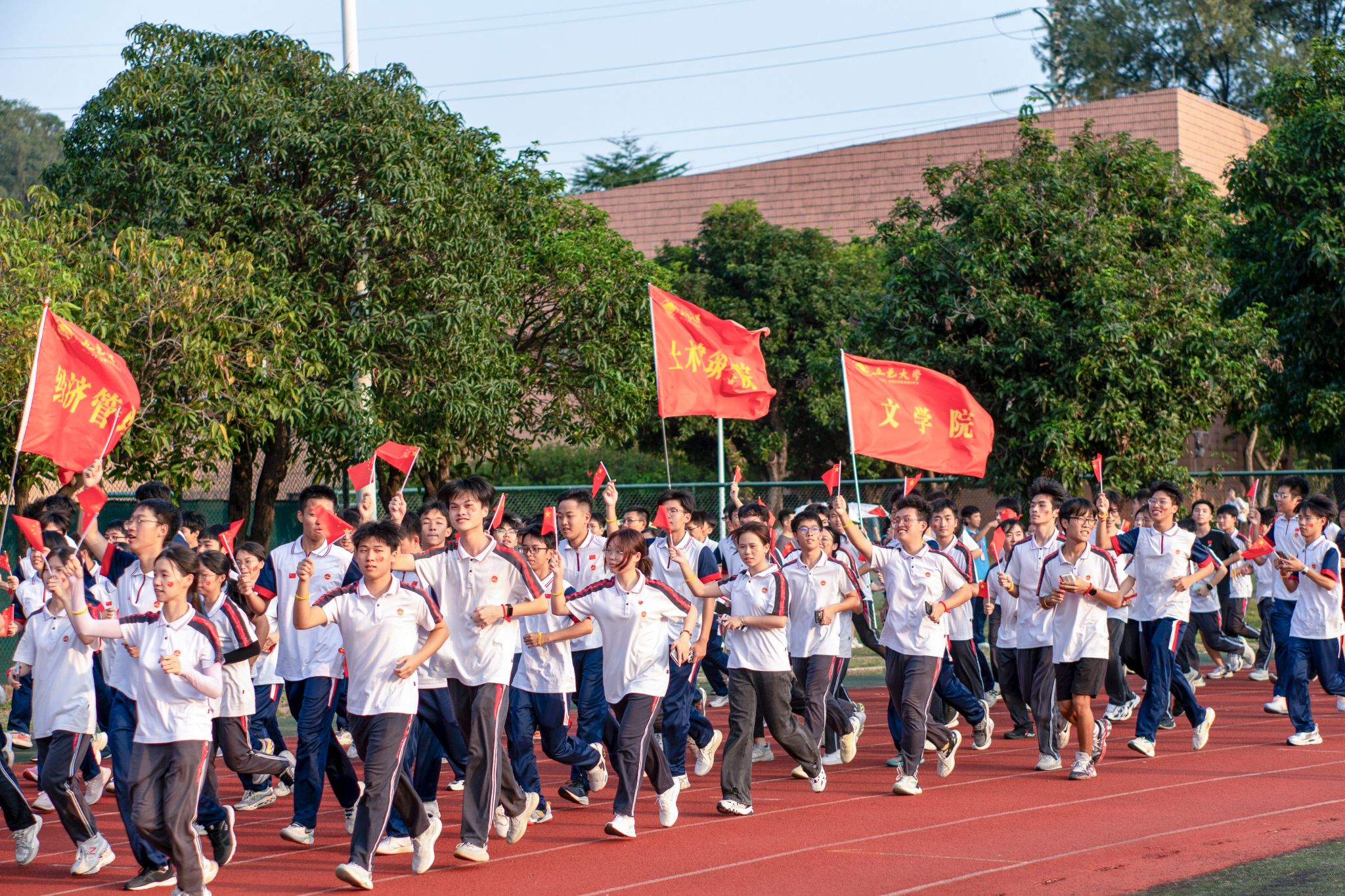 C3D1F1273E4D265A93951F43AF9_0B05051B_9E2AC