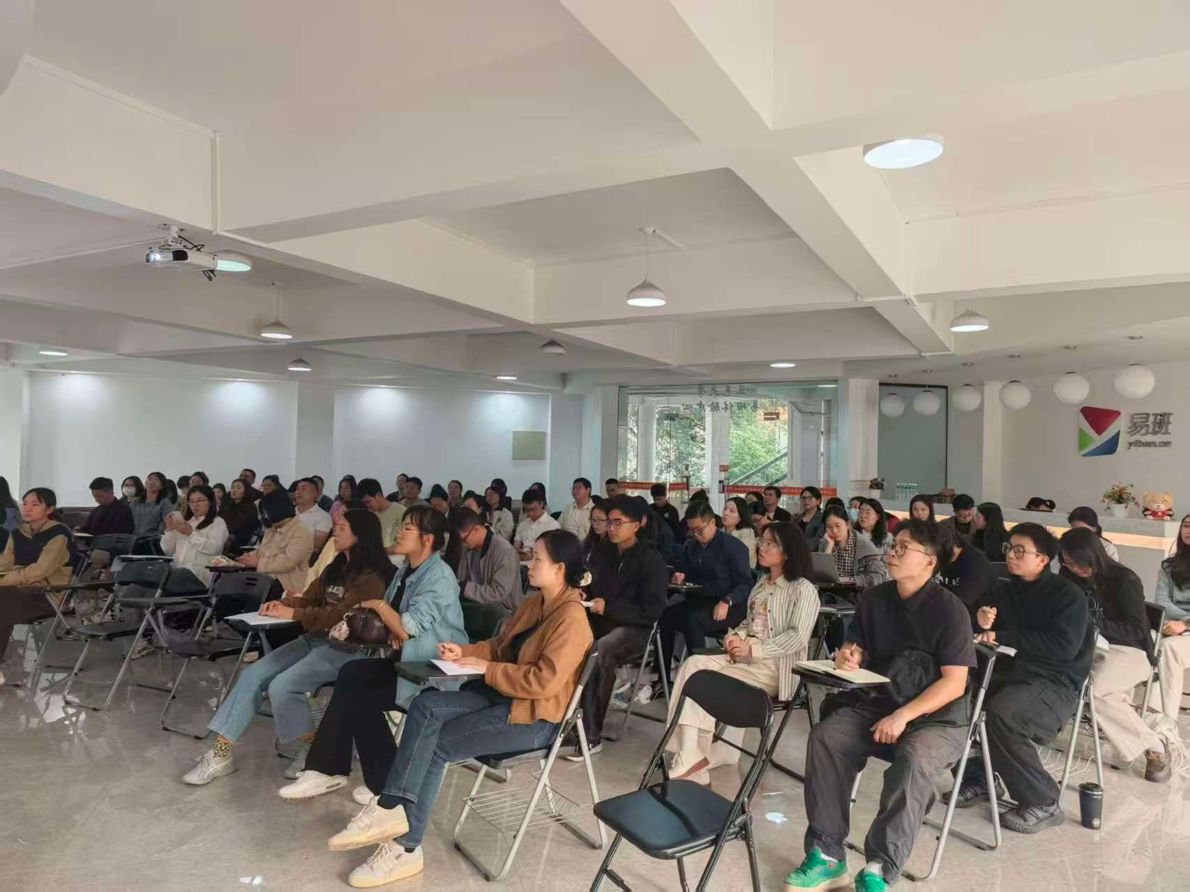 67D1865D5759B5FF8A3FE12B777_3950DC60_31170