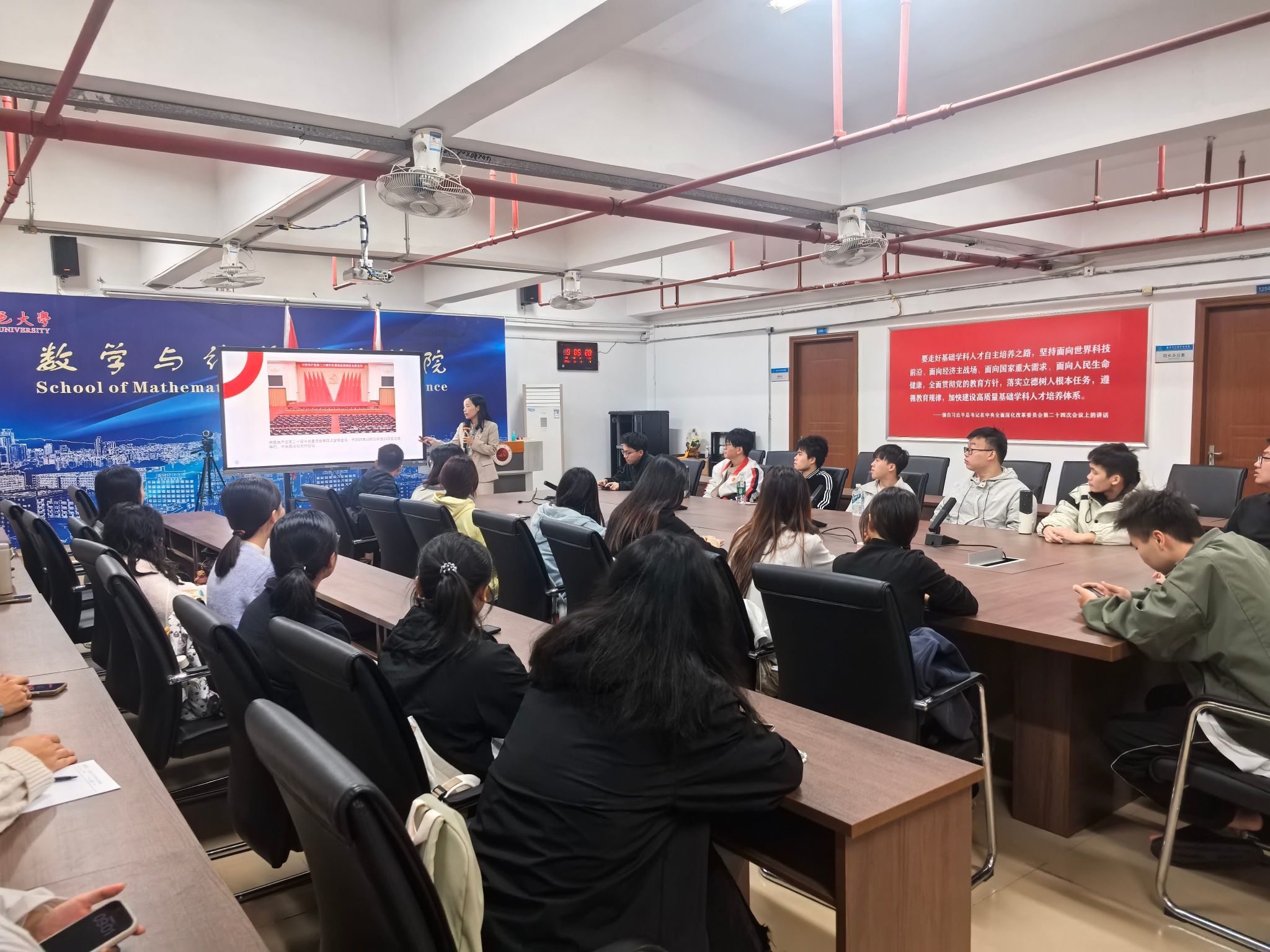 B572DEB7D0CF70334F341EE8AA3_698BA041_5EDF4 B572DEB7D0CF70334F341EE8AA3_698BA041_5EDF4