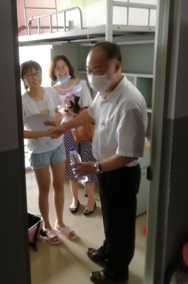 DD15D655D3A758A071446168DC5_BD5D422F_774DF