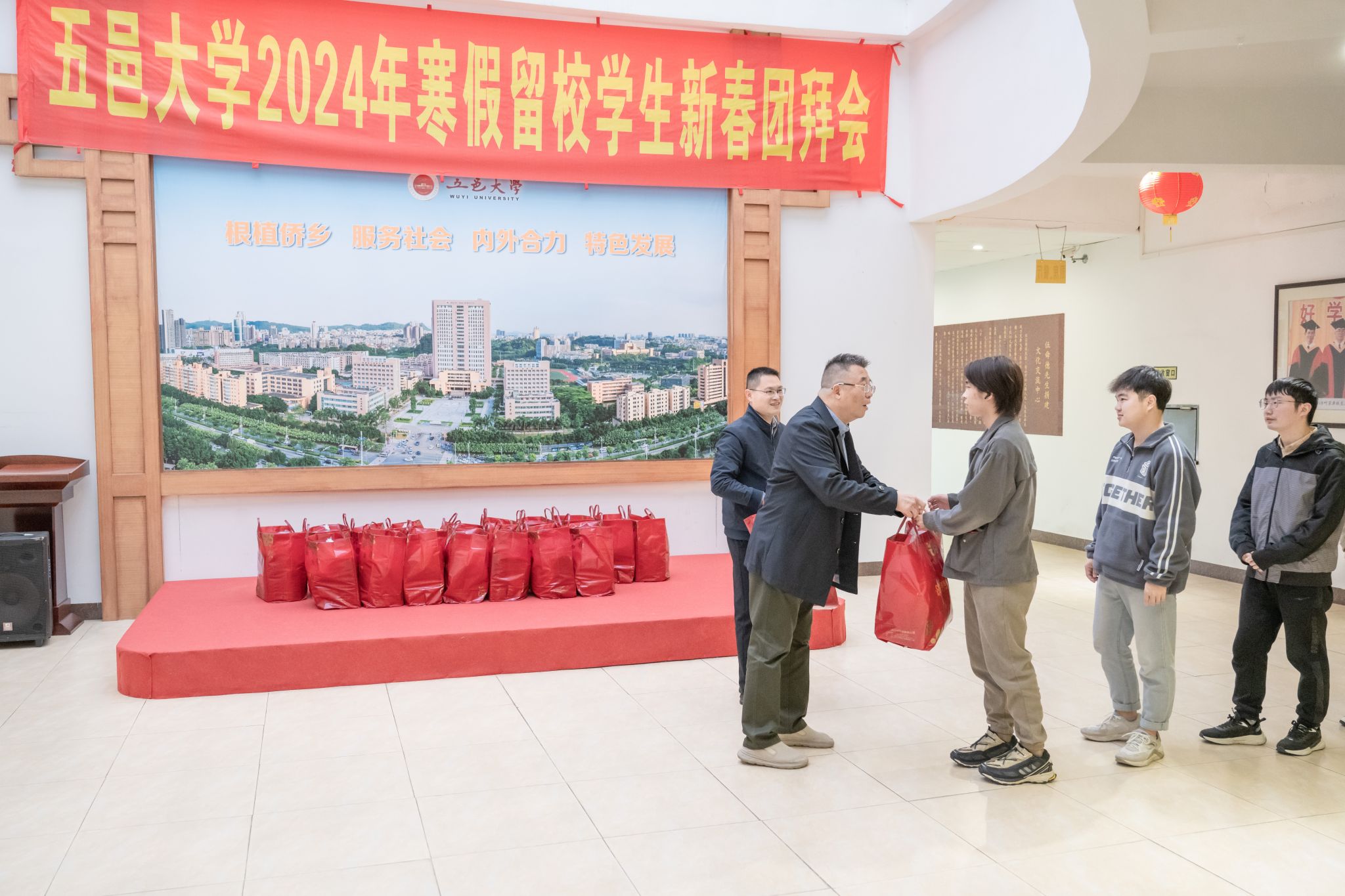 990CFD948FC62247C3AEDF58837_EEABEA21_4DA4D