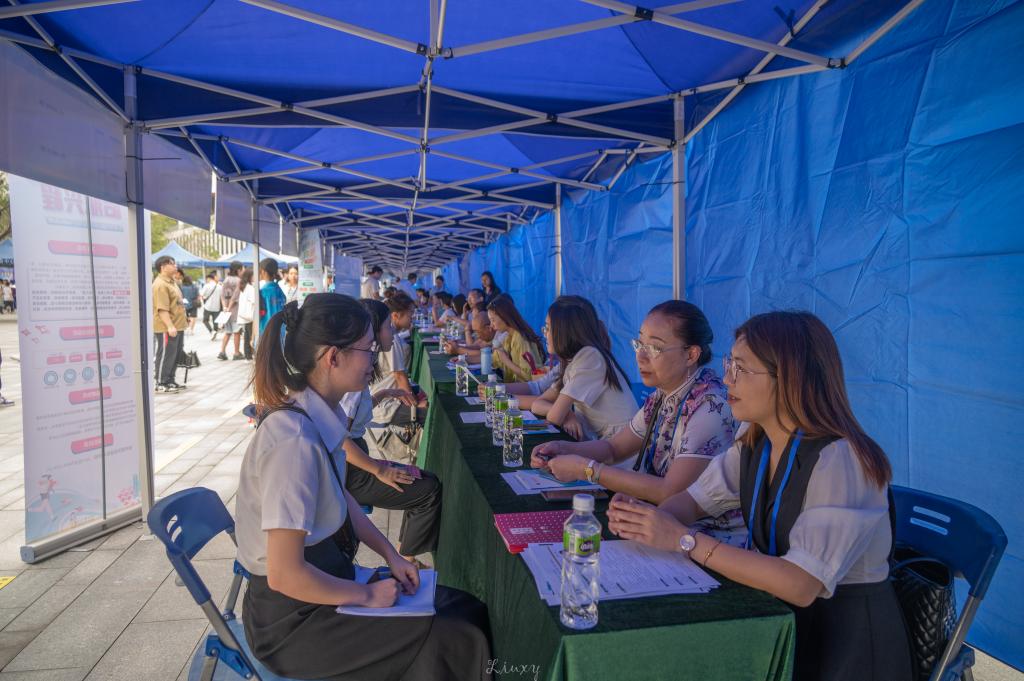 1A1E2EB1946AE769A82CB4B92FC_C7B2D8EC_1993F 1A1E2EB1946AE769A82CB4B92FC_C7B2D8EC_1993F