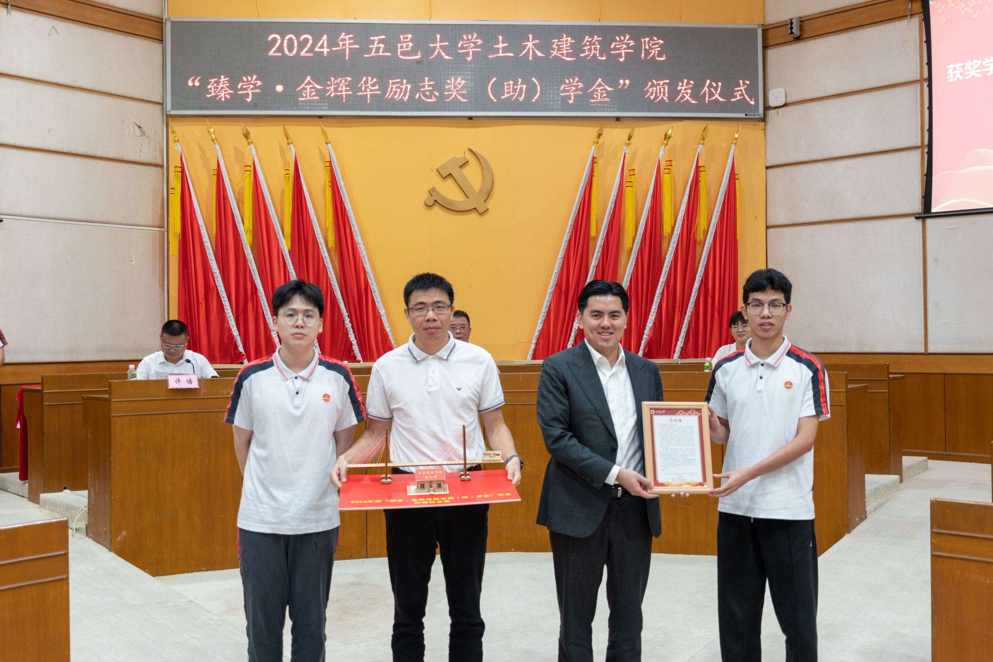 74420DDCA1B79E6812741768AF1_24E9CF9E_53086