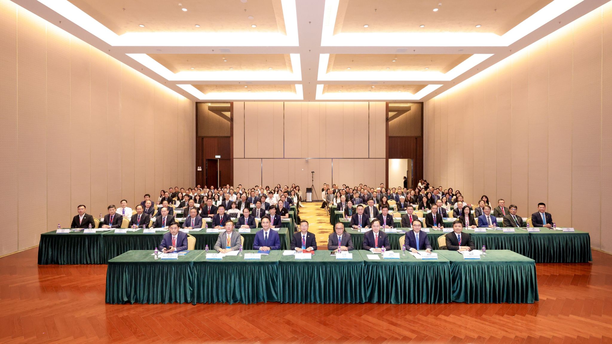 6059548692D3BEED20C6DEDAAFA_AD503352_4CEED