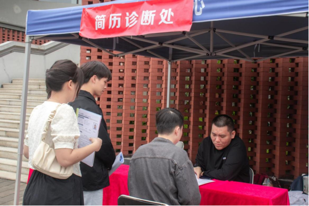 18AEB9D28C188B745D584D14A0B_32841AE4_108EE6