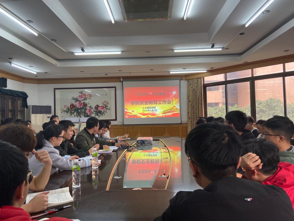 EF721EBCF27C8DB4C2634B2886D_5D3FD61F_18D7E