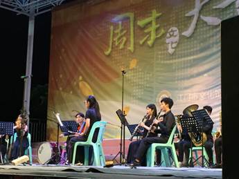 3F7053BCE9275C5A8DE0B8E2BD5_DFBD2C54_4430 周末大舞台演出照(单簧管)