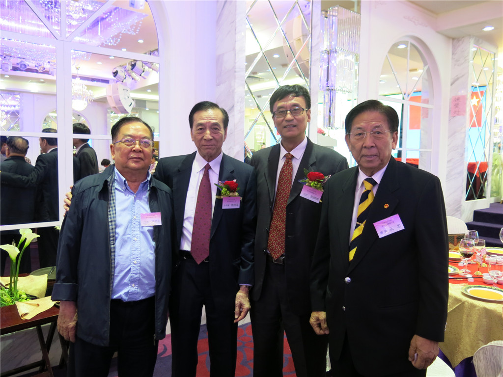 1FCC5647ABA17C307E7747B0A75_1B828830_37833.jpg?e=