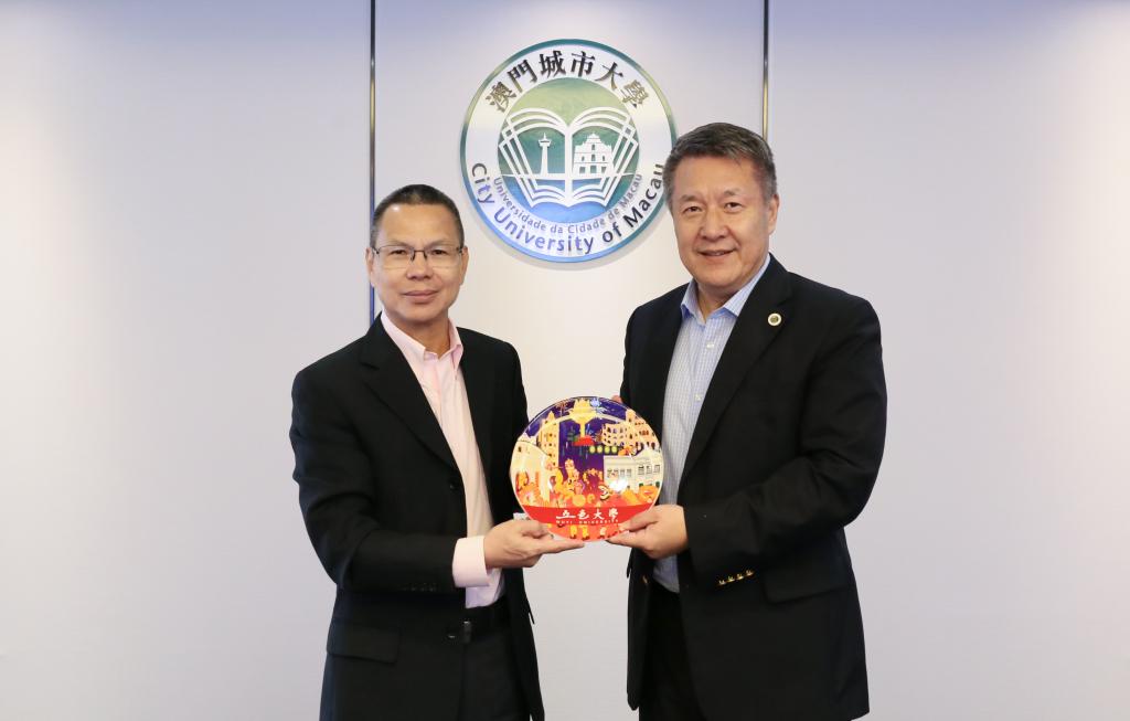 918BE5ED689537832519300799D_48AA5D53_B689