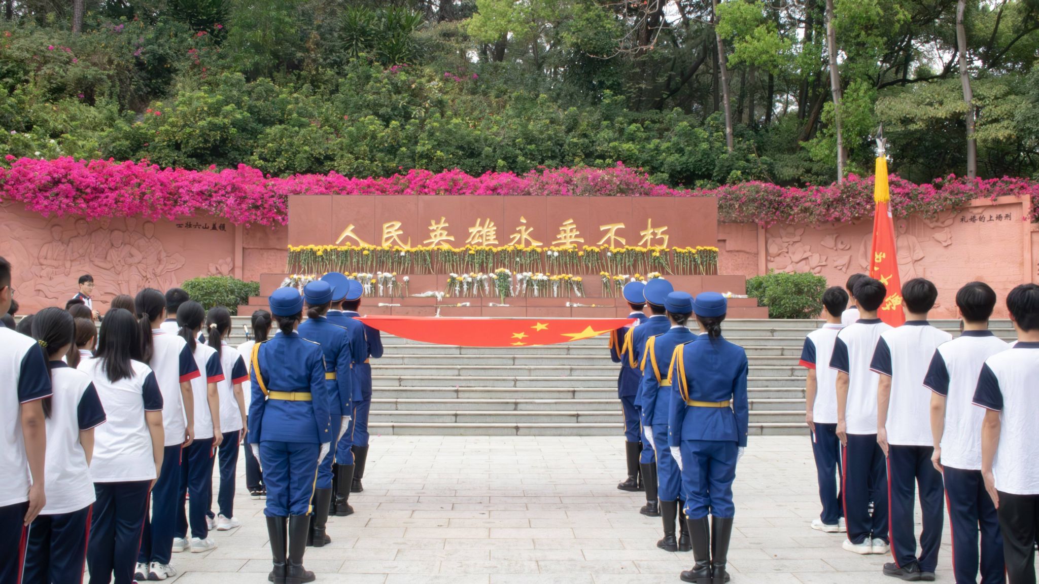 45832B7388E7D0C2B044F91A6E8_59E4DF1B_68DE3.jpg?e= 45832B7388E7D0C2B044F91A6E8_59E4DF1B_68DE3.jpg?e=