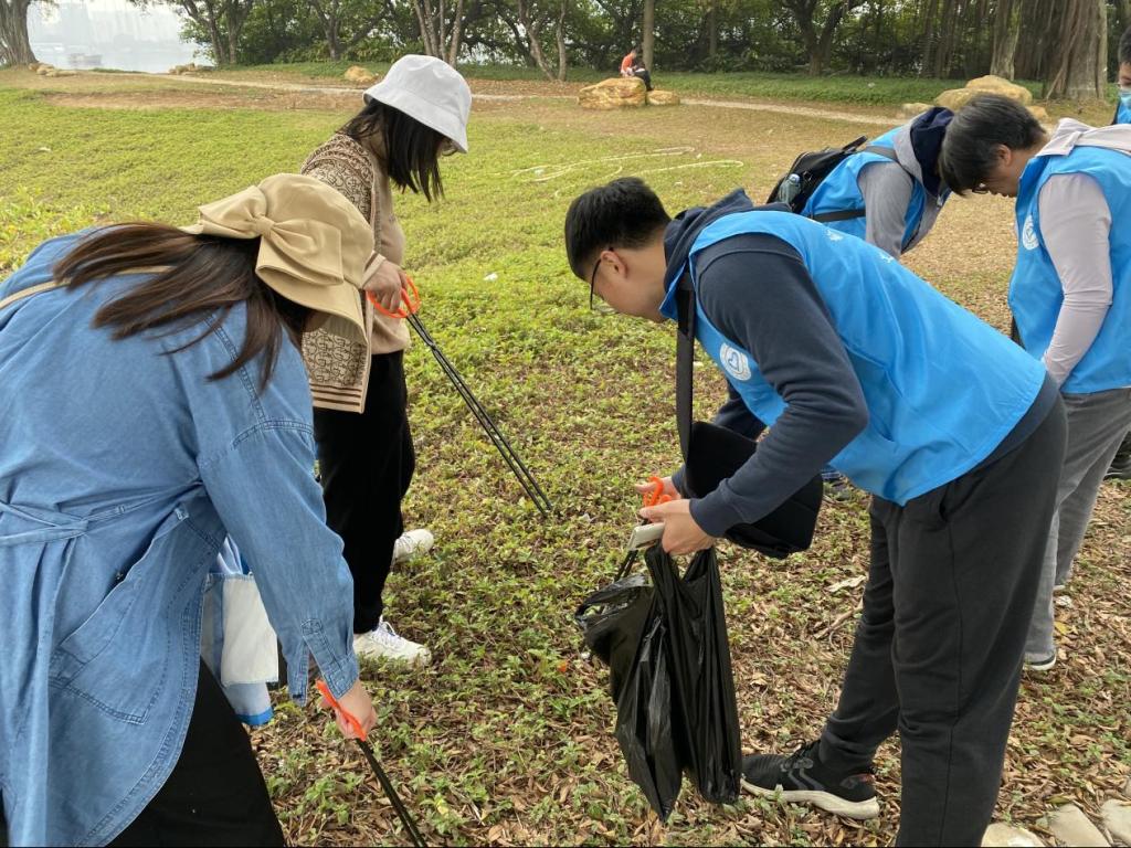 98B97215BCA8D238ACF17645565_DA87AB06_2AABA