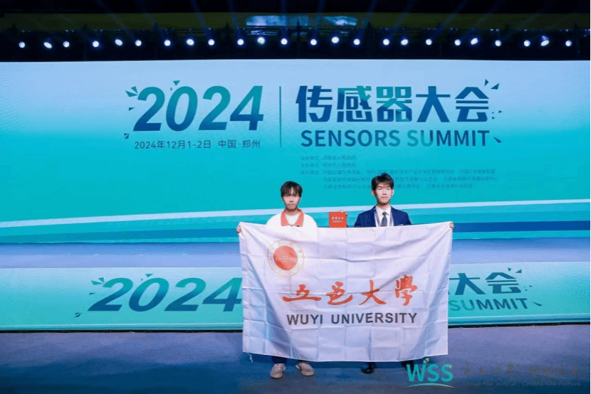 6DD8C6F4A93A73C96E769CAA4E3_8E713D13_25E98