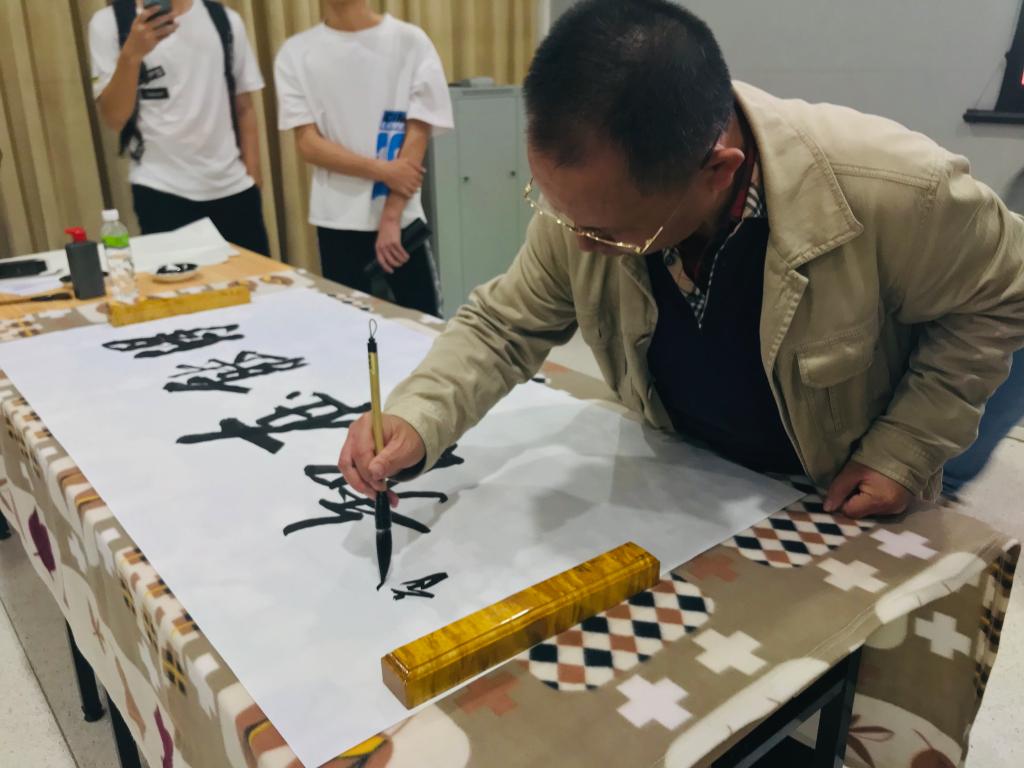 48A1549B8D74848C977A00F74E6_BA4CCDFB_1403D