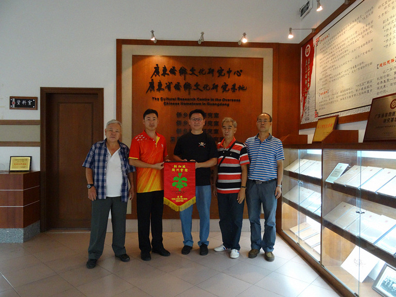 861E320BBC885D44C255ADE70BB_4FA7BF9F_31A92.jpg?e= 861E320BBC885D44C255ADE70BB_4FA7BF9F_31A92.jpg?e=