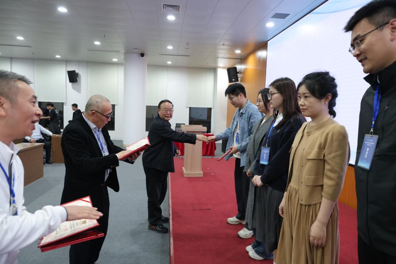 951C5151AA0C18A1EA15E637C5E_3169F56F_1D6B9 951C5151AA0C18A1EA15E637C5E_3169F56F_1D6B9