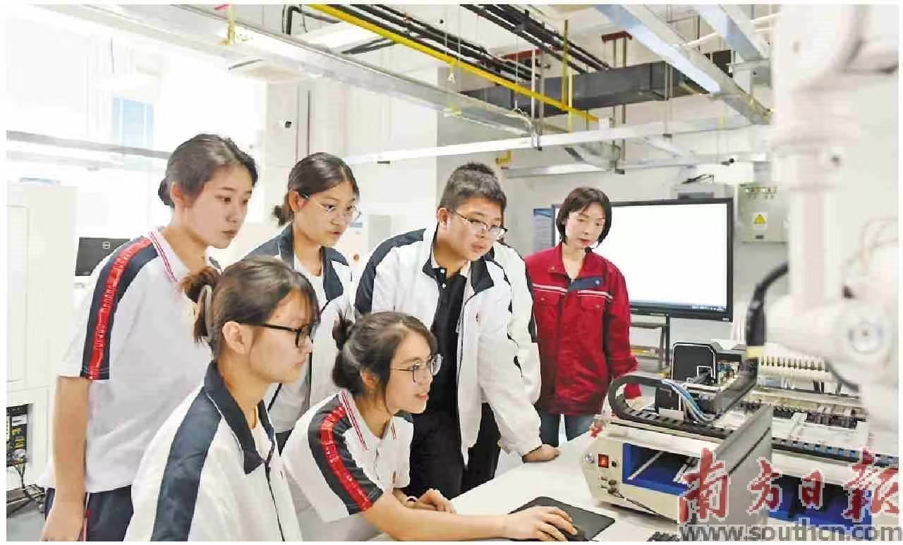 478E57CC1E2F5FF42DEDC6C56EA_A3B94807_1E18A