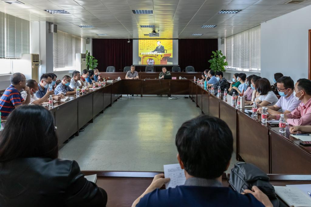 21129F8C780E7D35D4E1B39E294_C864D6C8_17964