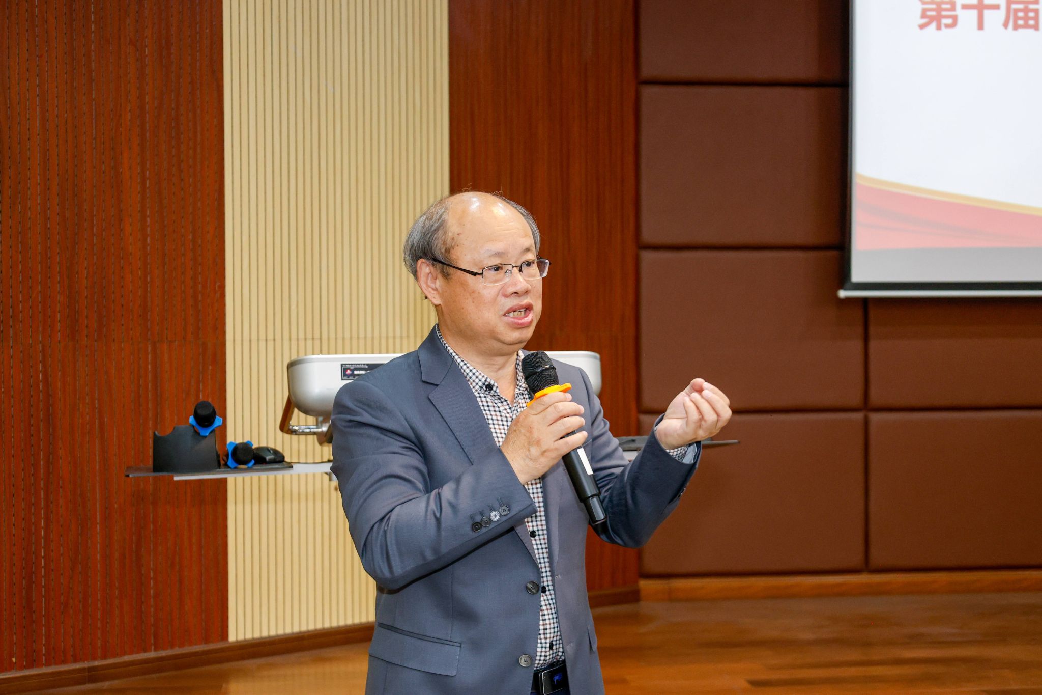 D2E392555B0E7CDEEEA7E5B849C_1522EBBA_46A2A