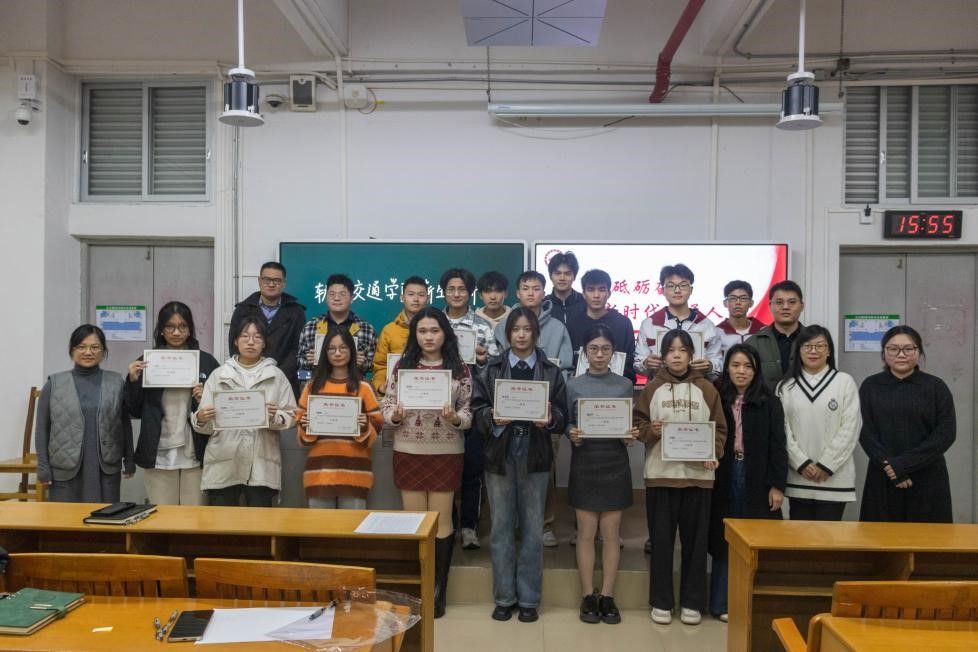 ACC0ED1111858C8E4950DEC2365_662840A3_176C1