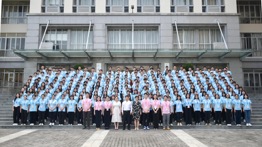 499A6E5E5C814E5D86522B5A490_004B4C37_1EF02