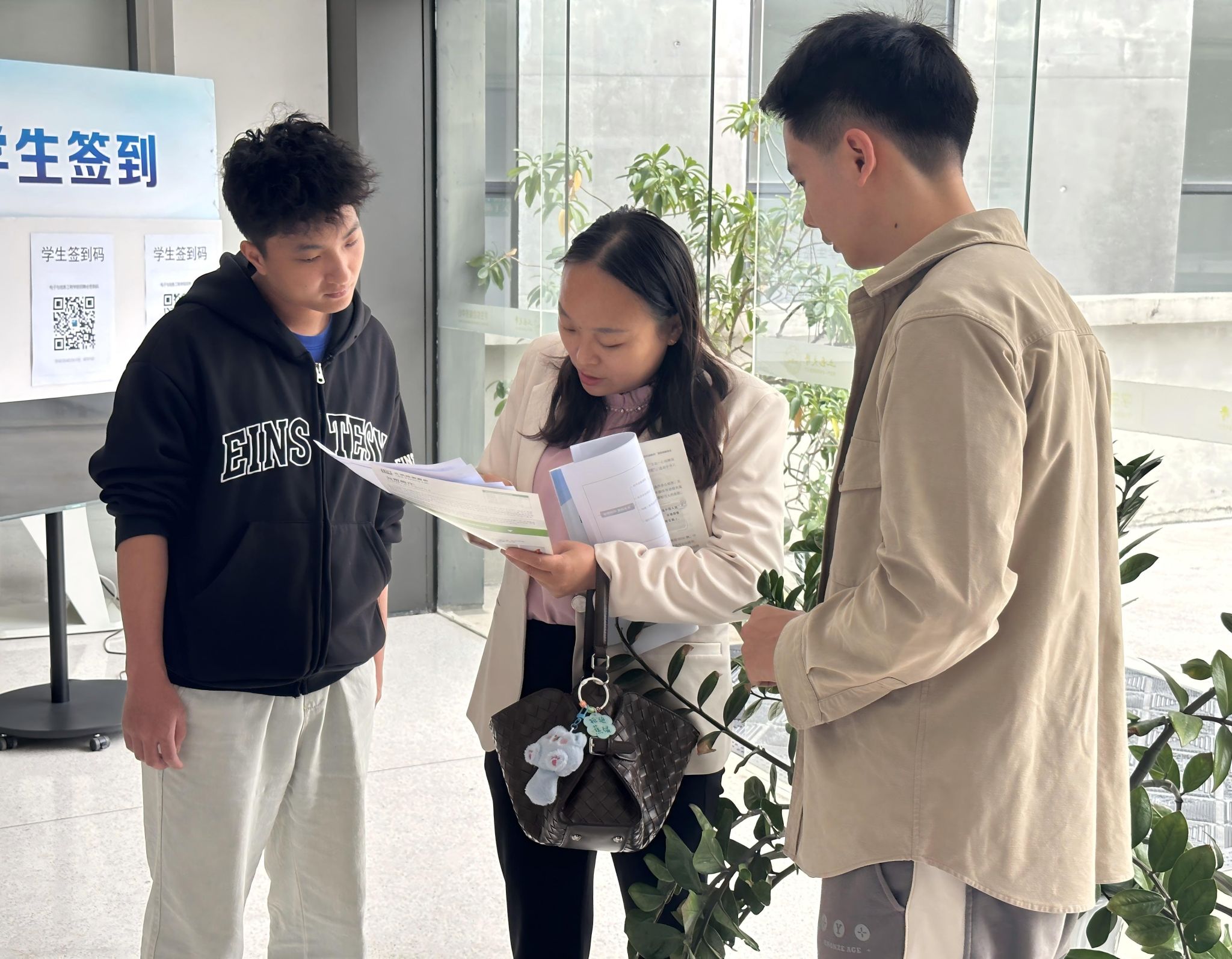 DF35910A8A84261D378DACEAAF4_6BD7F4A5_5E304