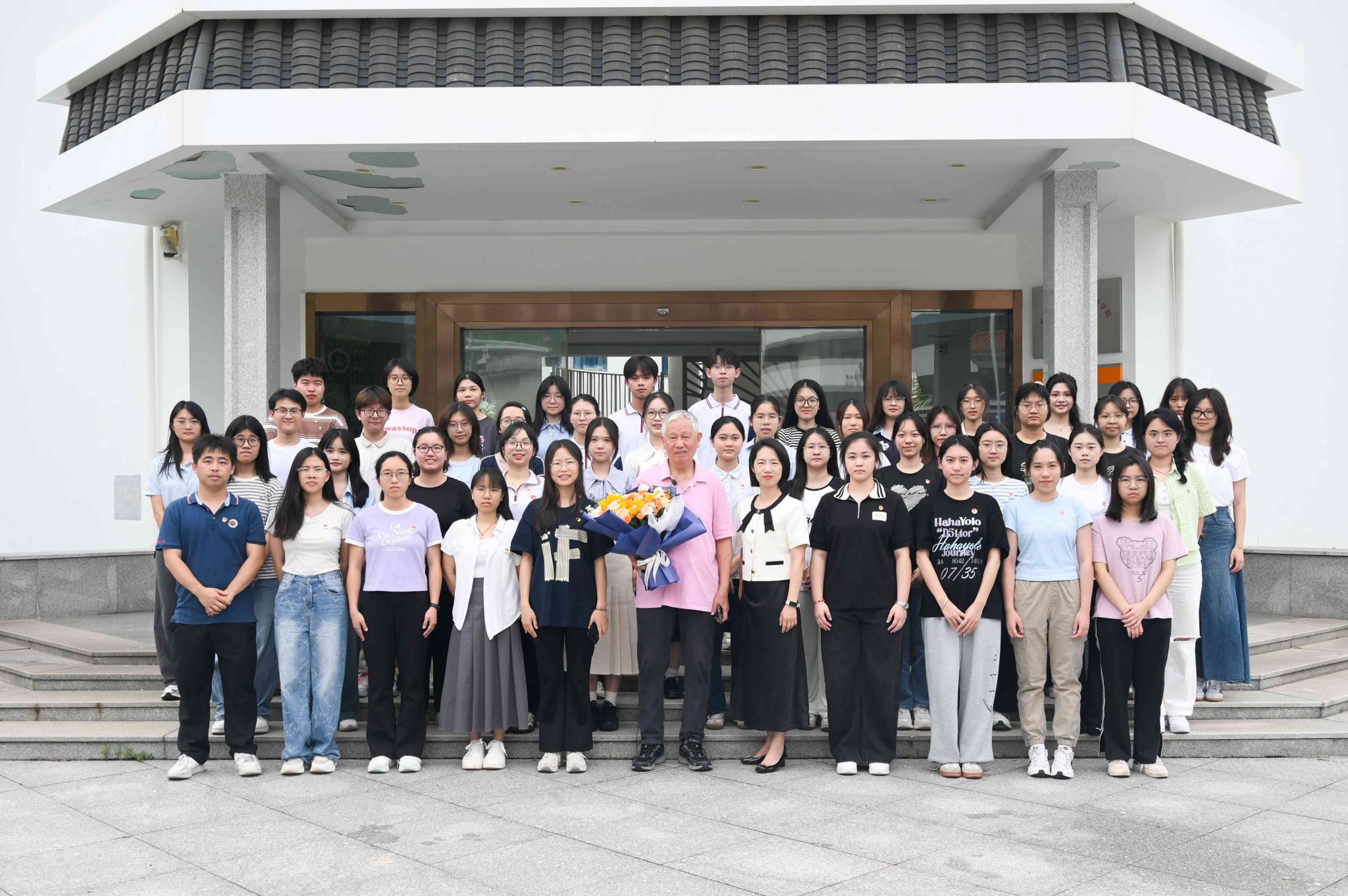 804E82709C2DE2E5793BEA648C3_3E3BBFAD_66B97 804E82709C2DE2E5793BEA648C3_3E3BBFAD_66B97