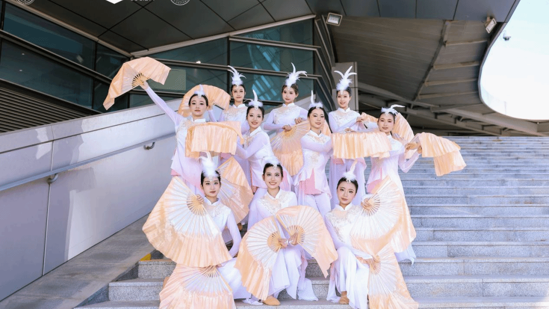 AD62349795F8155EDFB83AF76A4_E941A711_51F3B