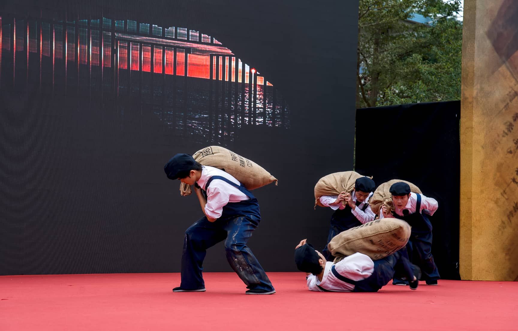 F13A1342044E190353CA7FEADEC_1FC4330E_267FE F13A1342044E190353CA7FEADEC_1FC4330E_267FE