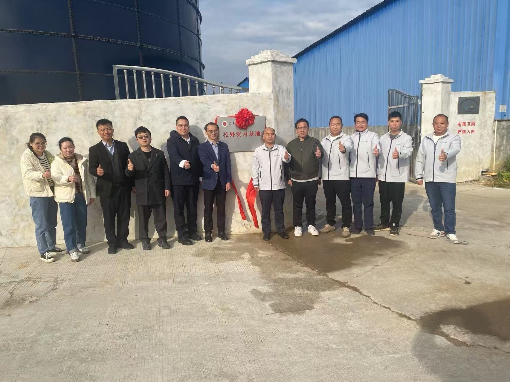 4F07E552748DB426E133C56F83B_18EE6A4D_4A70C