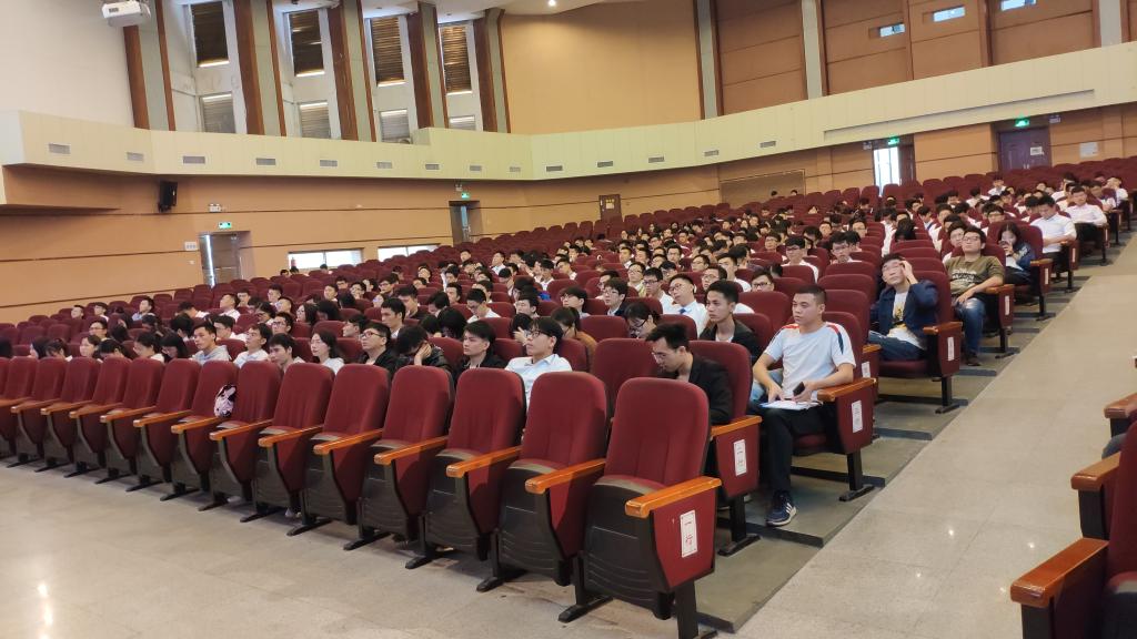 85E703511D14A8EAF2437CB3BA5_51955F04_16273