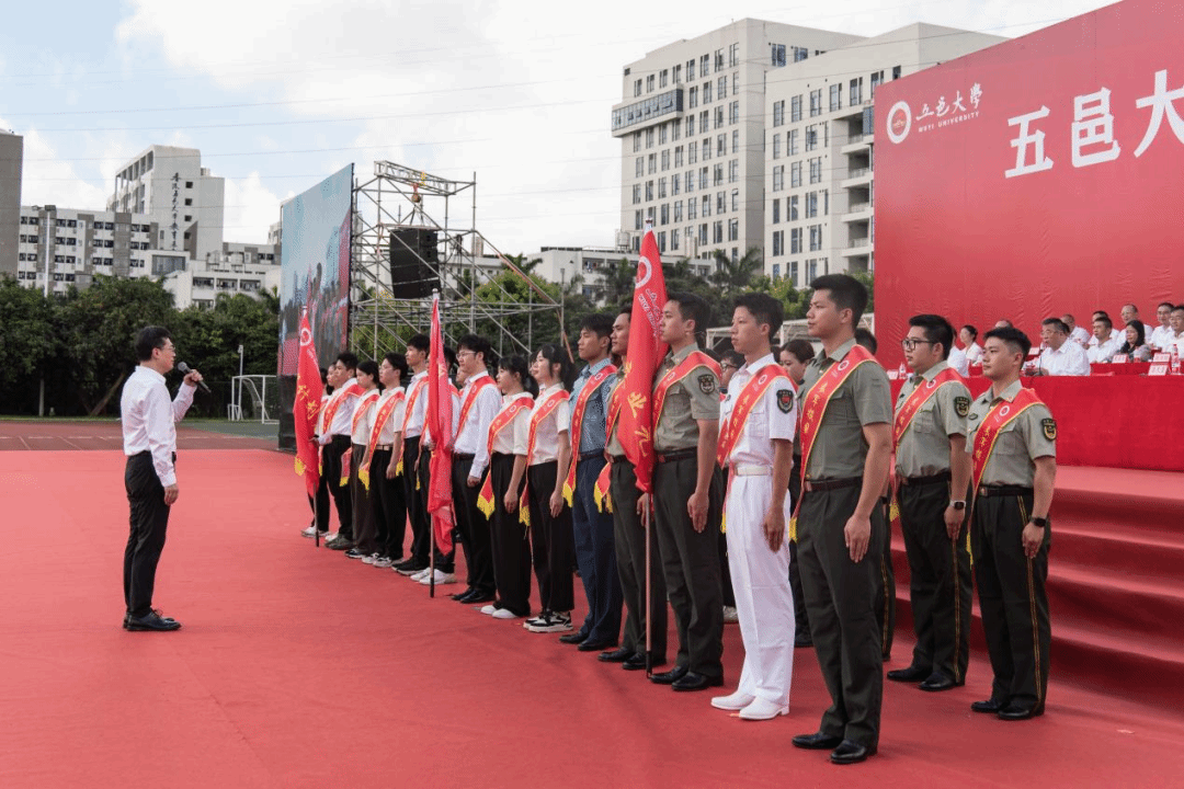 0145BBF4F3701B6BBBEC8073006_7D6E7BA9_53737