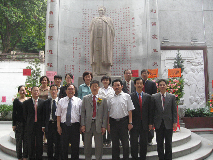 40CEB3666570DF585358DF4ADC2_C5458D25_44F2D.jpg?e= 40CEB3666570DF585358DF4ADC2_C5458D25_44F2D.jpg?e=