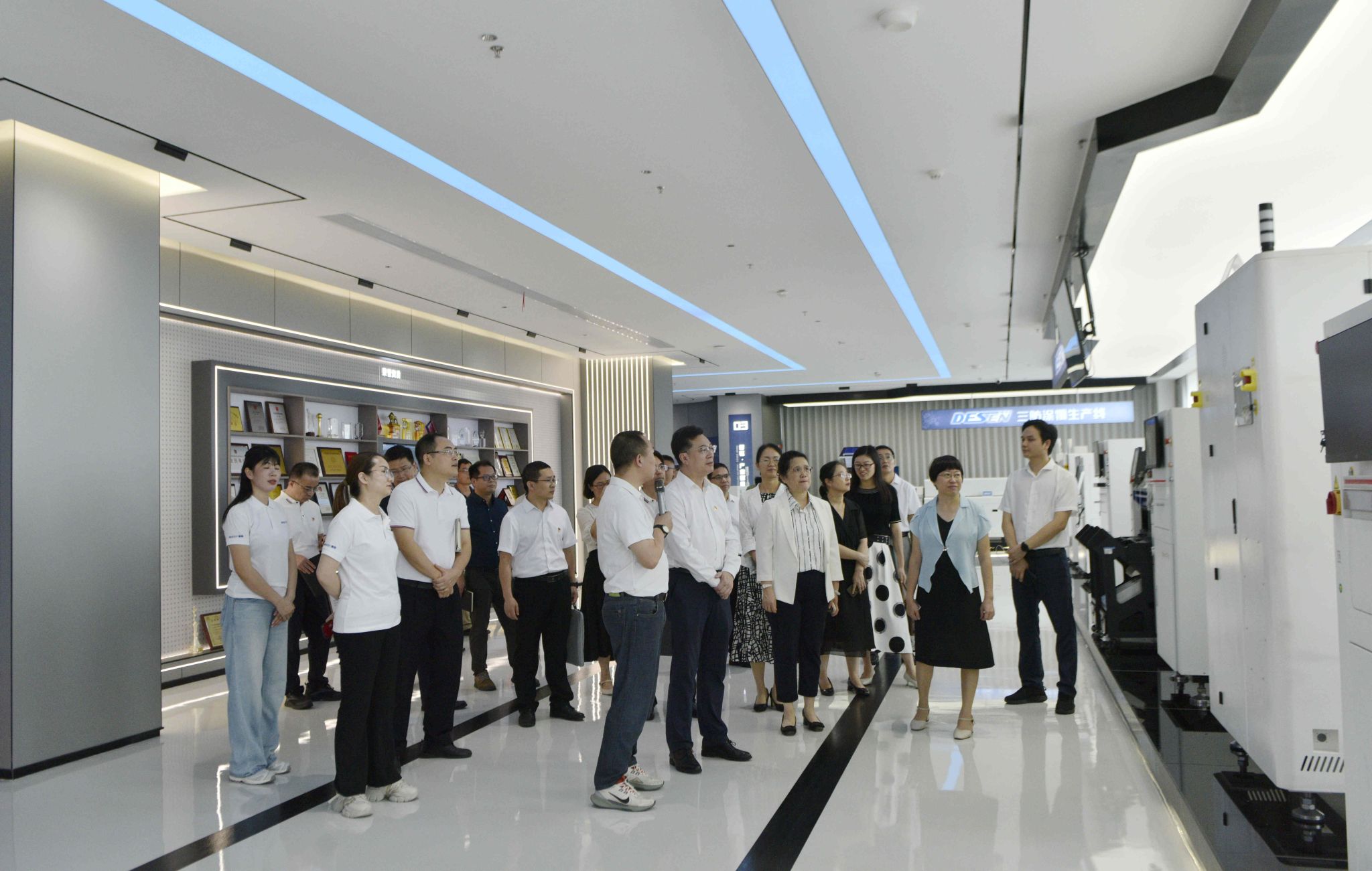 2386F4D03C9797BD367DA03E141_AFEE6B73_437CD