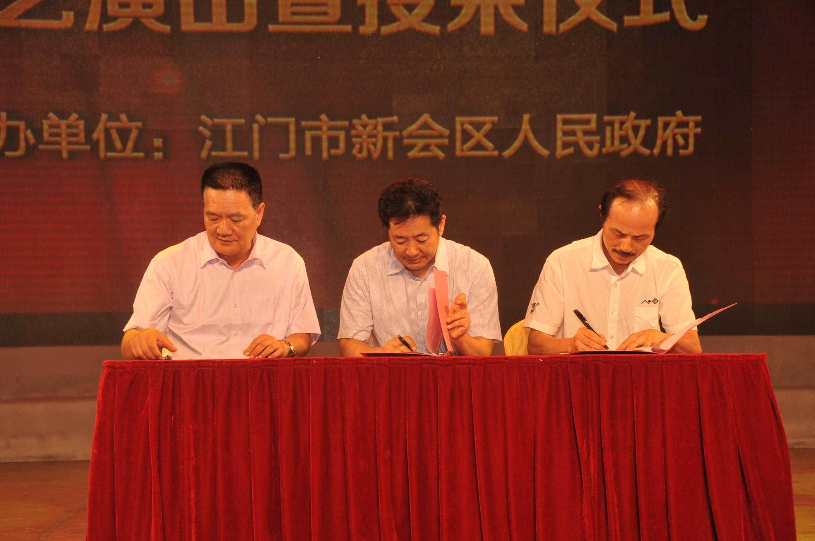 0F3B4D4BDAC270543094BC2AD51_C8451E61_5B6AE.jpg?e= 0F3B4D4BDAC270543094BC2AD51_C8451E61_5B6AE.jpg?e=