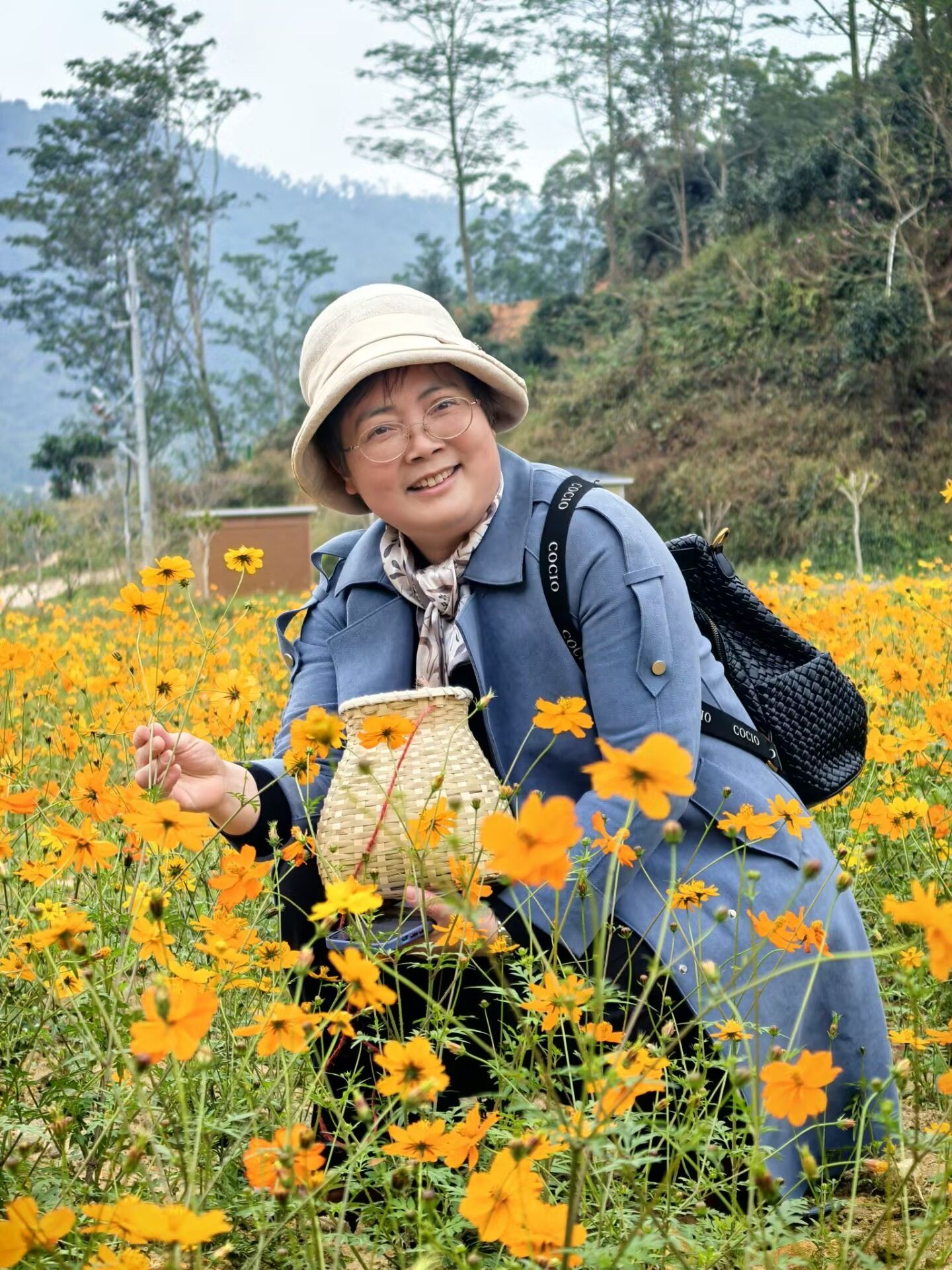 8EE22FF73B97CCBC90B42ECCD98_FFD580D3_81B49