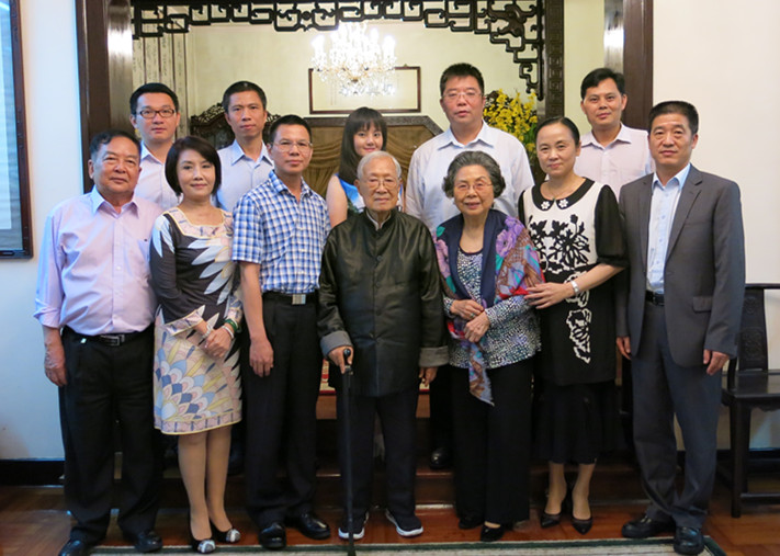 F9BF14732BF8F1D683A293DCDCE_3677417D_20687.jpg?e= F9BF14732BF8F1D683A293DCDCE_3677417D_20687.jpg?e=