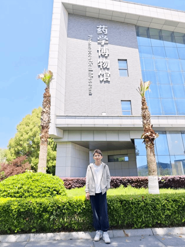 34F13427DBC794A96FFFDD2204C_12CD8FB4_3F4EF