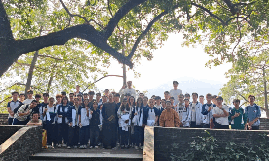 211FABFE4F034E715F635876ABE_60930807_1F034 211FABFE4F034E715F635876ABE_60930807_1F034