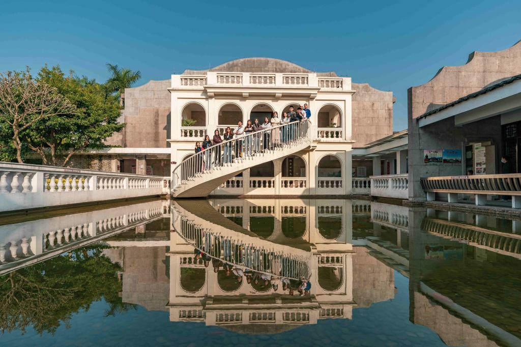 CC3ABC399E785B2FD4BED2420CE_F56ACA64_1EFFF