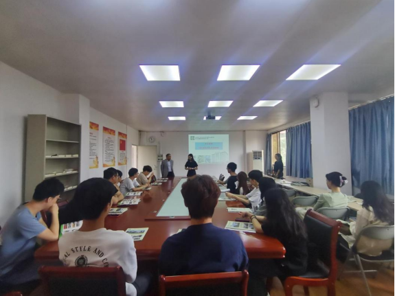 15F0472F630867AF76D22983F70_1608DBE0_F2889