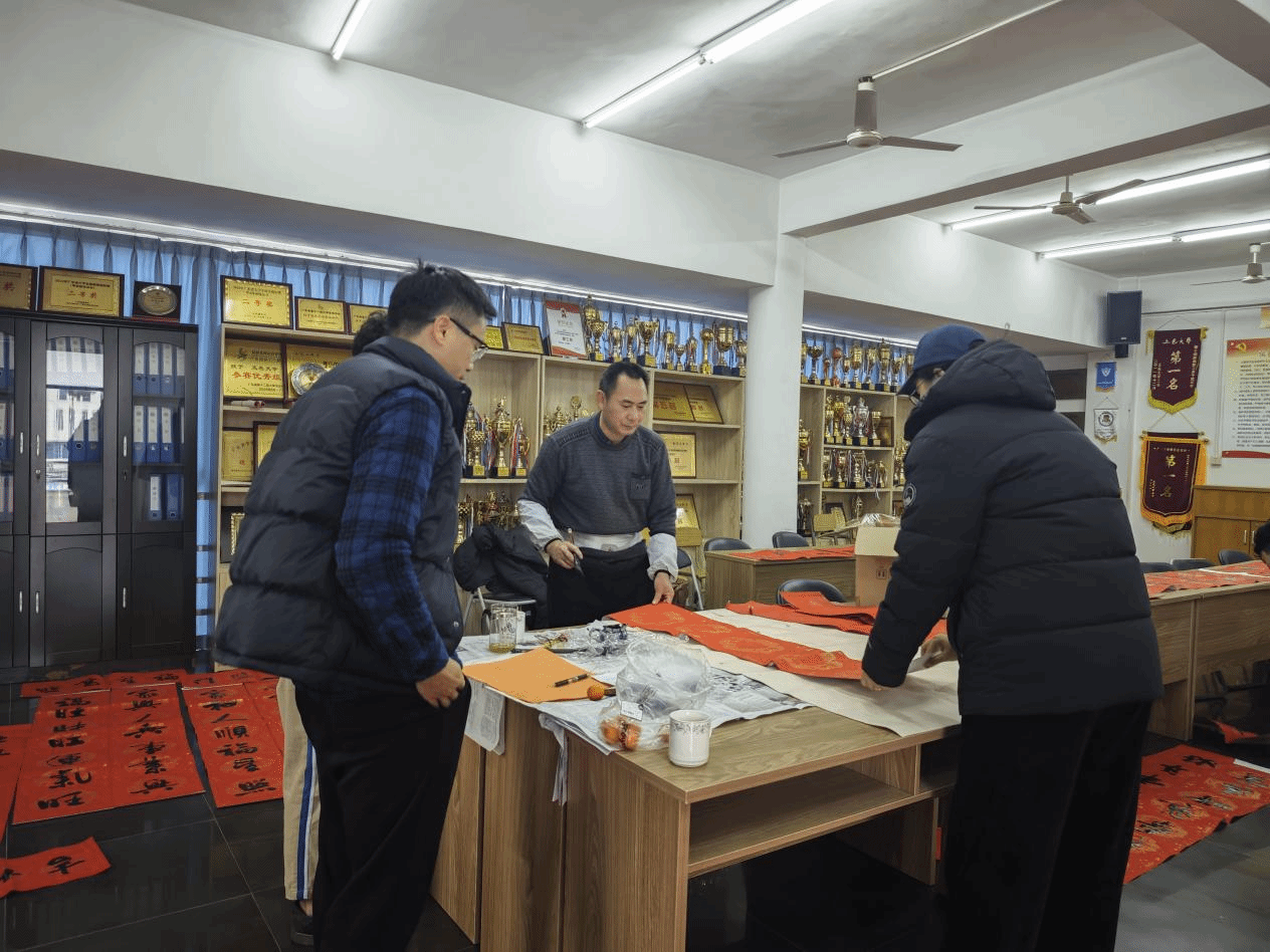 52FCC6EE176FD2837F999E32127_5EBC7DBF_75C8D