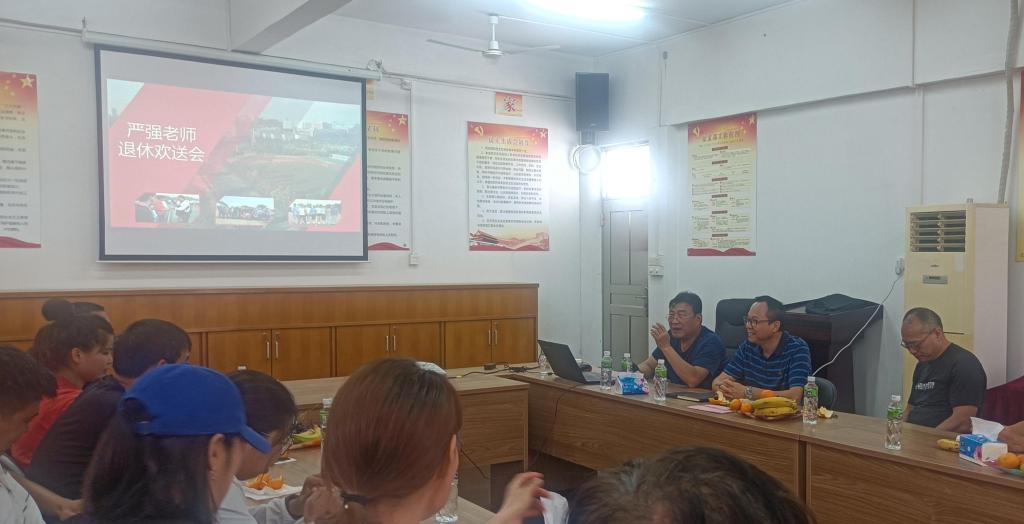 02B86AD896768C2BC34066A7064_073C3362_DE27