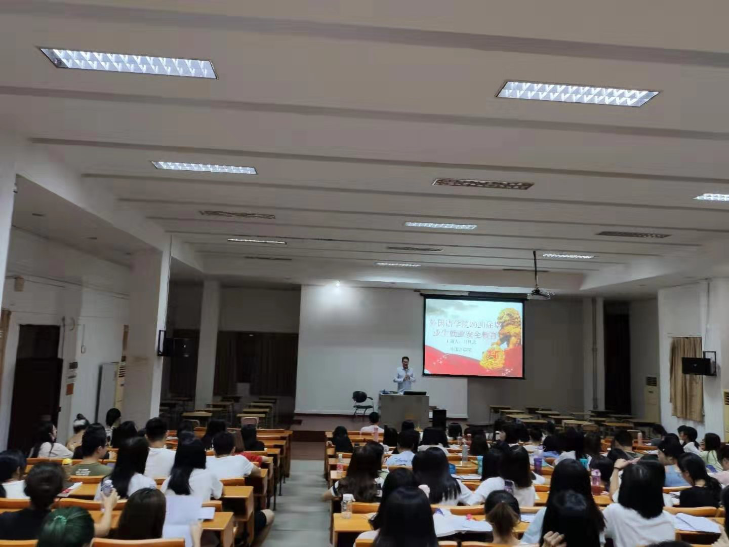 08342723CADF861BB7CA03FB5F6_DEAC32BE_E1C39