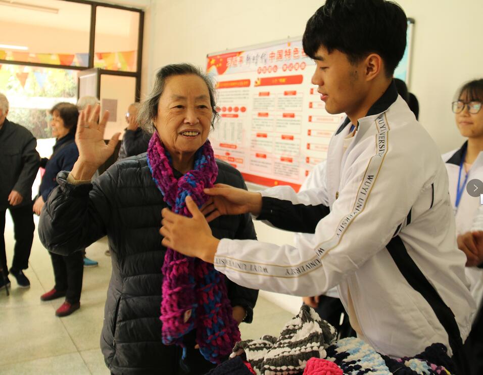 9D3BB015F3625641DBBC5D4C3FD_DCC24E44_15802